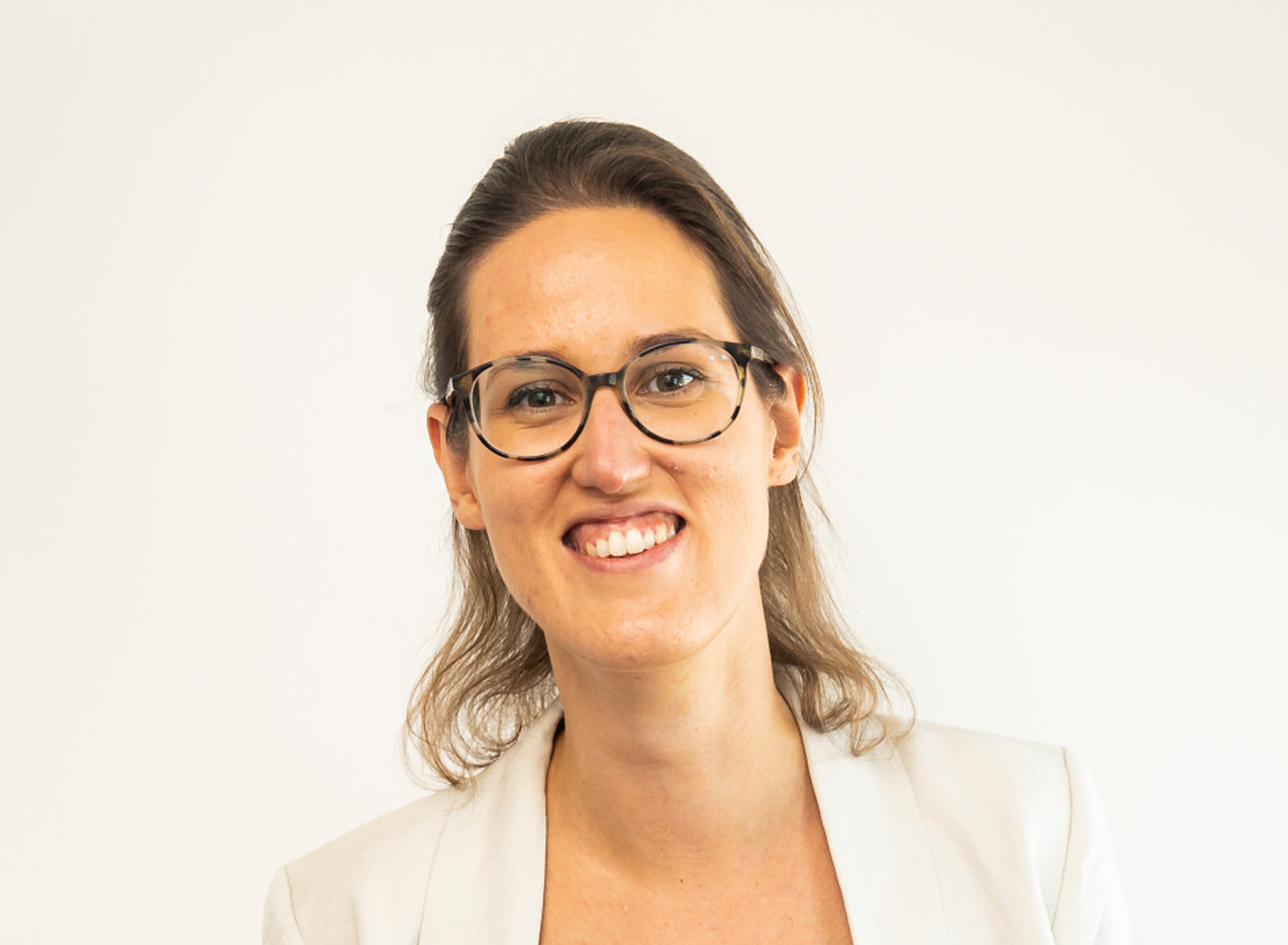 20250314133944-yvonne